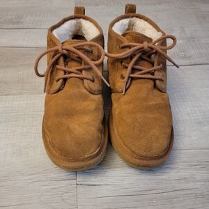 UGG Women  Brown Suede Chukka Boots